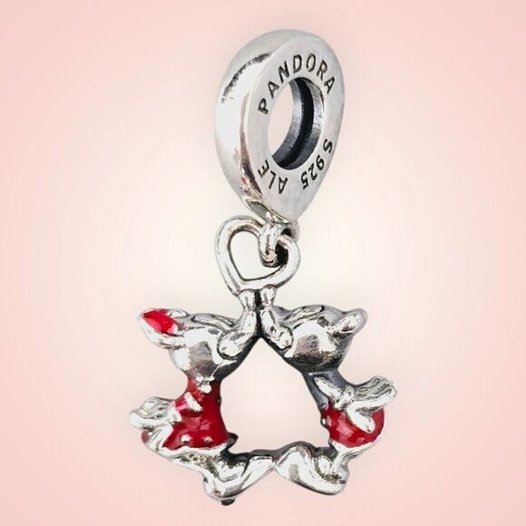 Pandora Charm Mickey and Minnie Mouse Kissing Dangle #790075C01 - Picture 2 of 8
